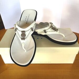 Covington Belinda White Leather Thong Sandals 8M Braided Silver Medallion w Box